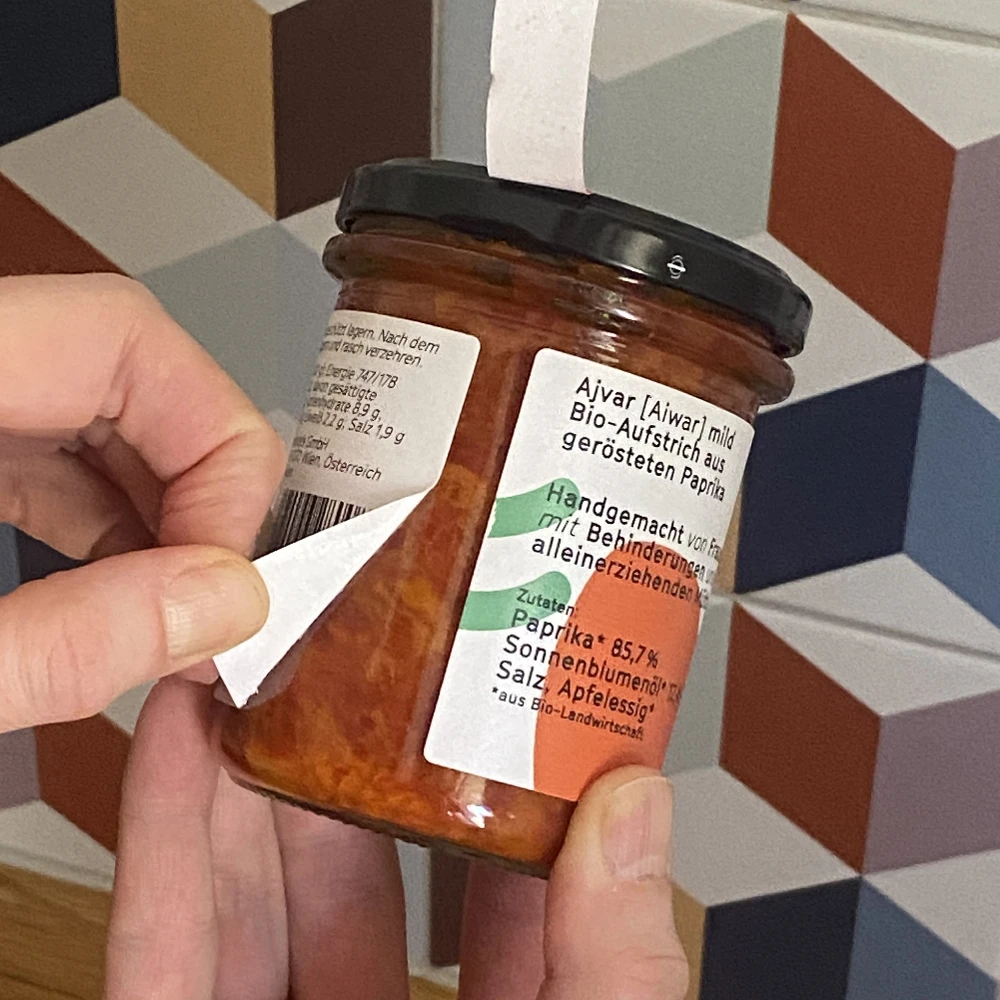 BioBalkan: Etiketten leicht ablösen